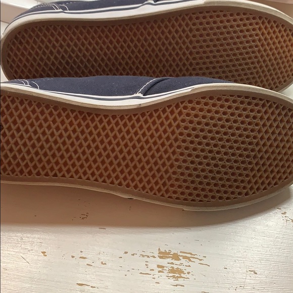 Vans - Picture 5 of 5